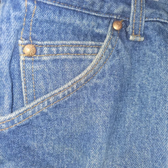 Vintage Levi's 557 Made For Cowboys Fit Blue Jeans - Picture 2 of 4
